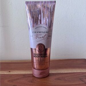 Bath & Body Works Champagne Toast Moisturizing Body Wash - Pink and Gold